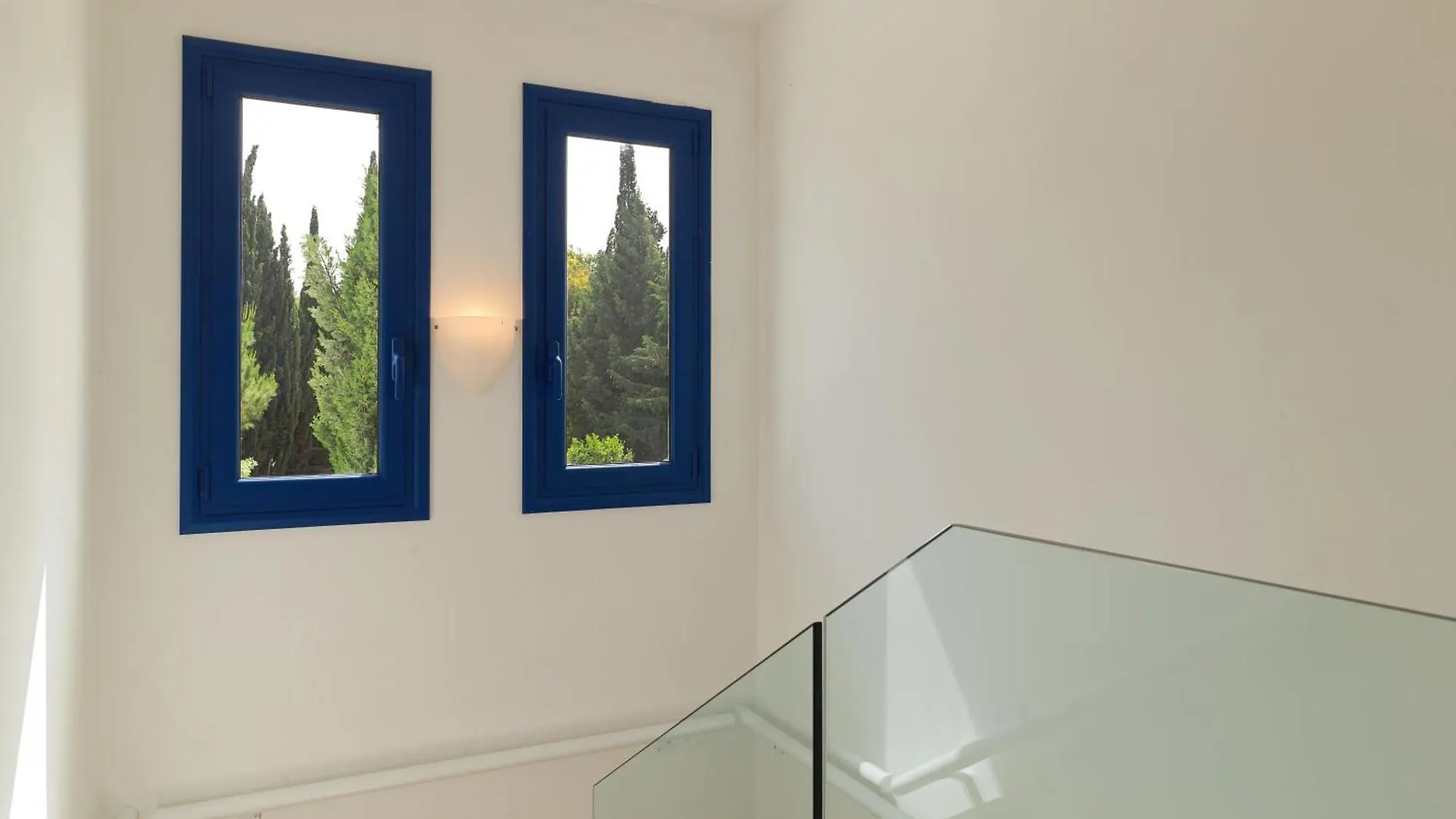 Orchard Villa - Newly Refreshed, Myconian Design Villa With Infinity Pool, Close To Profitis Elias And Located Five Minutes Away From The Heart Of Protaras