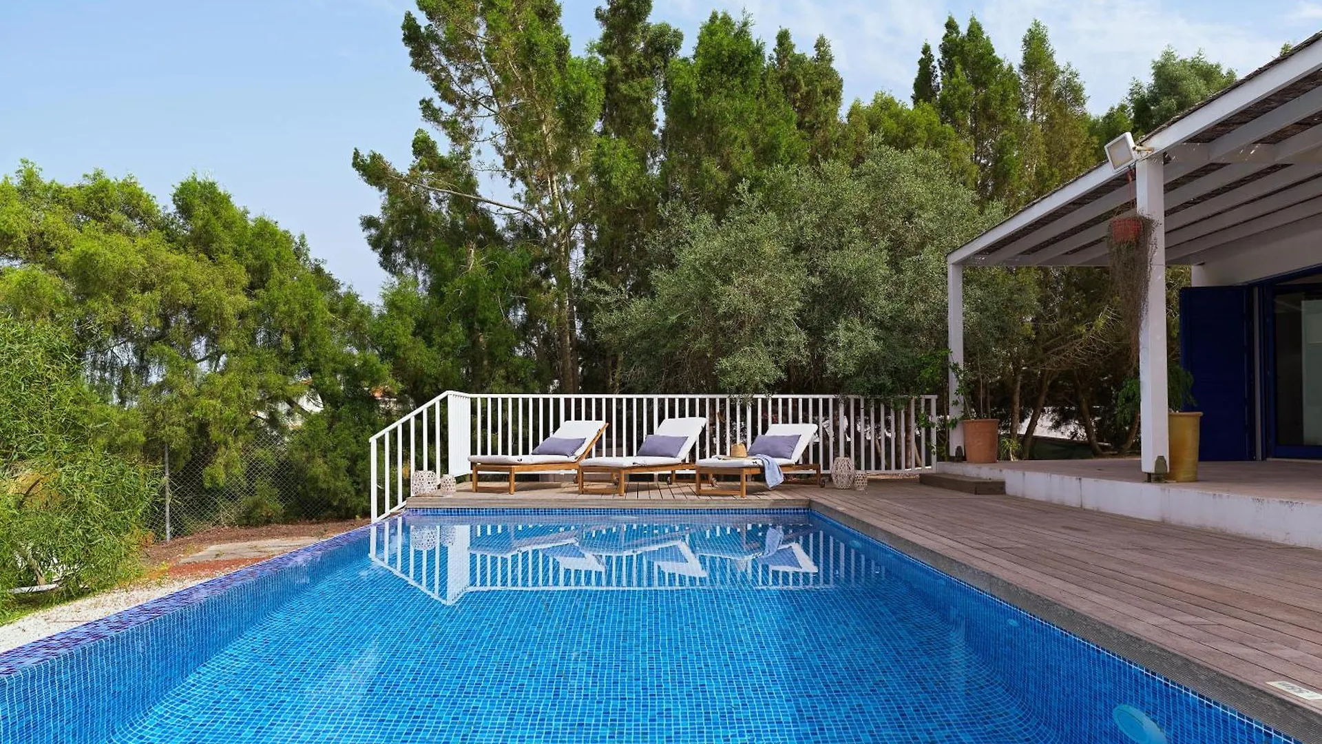 Orchard Villa - Newly Refreshed, Myconian Design Villa With Infinity Pool, Close To Profitis Elias And Located Five Minutes Away From The Heart Of Protaras 0*,
